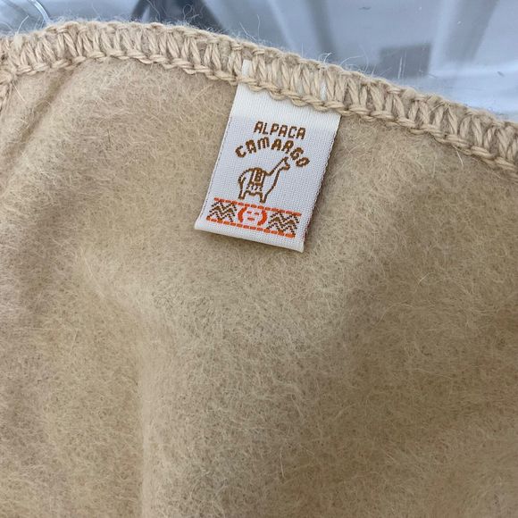 Camargo Scarf 100% Alpaca 72 x 9 inch Rectangle Fringe beige Peru - Picture 2 of 8